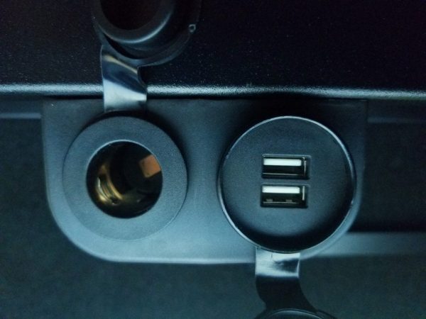 Hunting Blind 12V and USB Charging Port Open